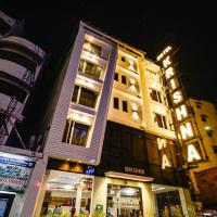 Hotel Krishna - By RCG Hotels، فندق في باهارجانج، نيودلهي