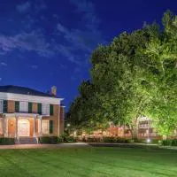 Hampton Inn Lexington Historic Area, хотел в Лексингтън