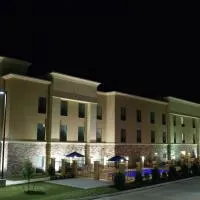 Hampton Inn & Suites Center, hotel di Center