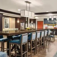 Hampton Inn New Albany, hotel u gradu Nju Olbani