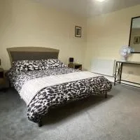 Well-appointed apartment in New Brighton, hotel di New Brighton