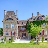 Le Petit Château de Barbizon au Bois du Mée, hotel di Barbizon
