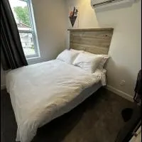 Le Chambreur, hotel v destinaci Rouyn