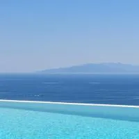 Villa Sea Angels、カラファティスのホテル