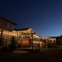 Dragonfly Inn Loft Suite, Hotel in Sherwood Park