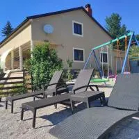 Haus Natura – hotel w mieście Jurdani