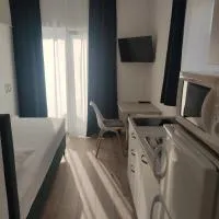 Studio apartman, hotel di Turanj