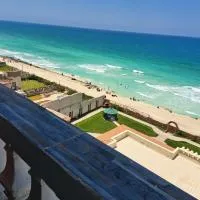 Panorama Apartment with a charming sea view near Alexandria and Burg ElArab Airport with Free Wifi شقة باطلالة ساحرة على البحر اول الساحل الشمالي واي فاي مجاني迷人海景公寓 免费无线网络, hotel i Alexandria