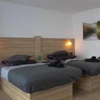 Modernes Studio mit großem Balkon, vollausgestatteter Küche und idealem Arbeitsplatz für Home Office, hotel sa Gärtringen