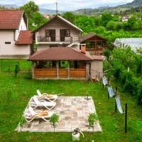 Colt de Rai, hotel en Berislăveşti