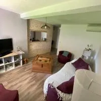 Le Cocon des SPRESS, hotel v destinácii Cers