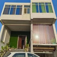 ANANYA HOTEL & AYURVEDA HWC – hotel w mieście Etāwah