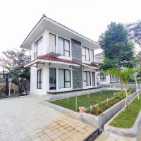 Villa Papatong by M Bogor Mitra RedDoorz, hotelli kohteessa Bogor alueella Bogor Selatan