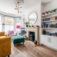 Ealing's Cozy Garden Retreat