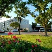 DoubleTree by Hilton Wichita Airport, viešbutis mieste Vičita