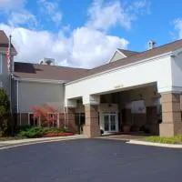 Hampton Inn & Suites Lincolnshire, хотел в Линкълншър