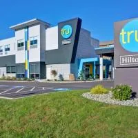 Tru by Hilton Syracuse North Airport Area、リバプールのホテル