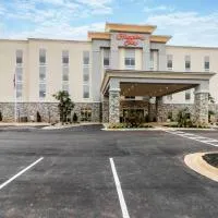 Hampton Inn Locust Grove, hotel sa Locust Grove