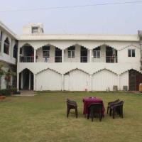 The Hotel Raj Palace, hotel v destinaci Bharatpur