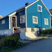 Blue House II at the end of the World, хотел в Мехамн