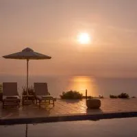 Avraam Sunset Villas with Private Pools, hotel en Kalamitsi