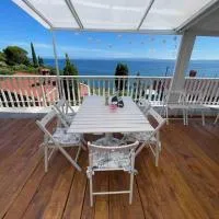 Sunrise SeaView Apartment Fiesa, hotell i Piran