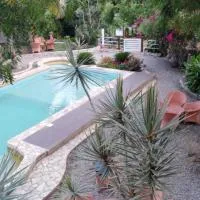 Kokrobite Gardens Restaurant and Guest House, hotel en Kokrobite