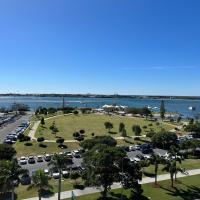 Ocean View Apartment at the heart of Gold Coast, hotel in Southport, Gold Coast