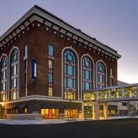 Hilton Garden Inn Kalamazoo Downtown、カラマズーのホテル
