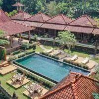 Rumah Dharma 2 Riverside, hotel di Borobudur