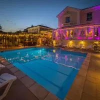 Riviera Lodge Hotel, hotel u gradu Torki