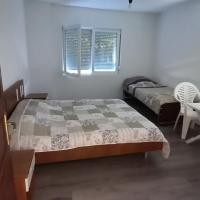Damjan's Apartments, hotel in zona Aeroporto San Paolo Apostolo di Ocrida - OHD, Podmole