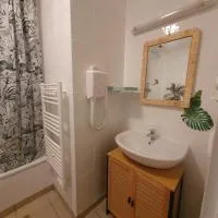 L EVASION, hotell i Cuxac-Cabardès