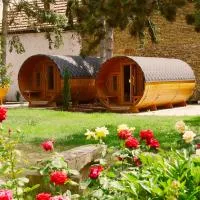 Urige Schlaffässer im Winzergarten inklusive Weinprobe, hotell sihtkohas Bockenheim