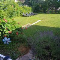 Apartment MILA, hotel cerca de Aeropuerto de Klagenfurt - KLU, Sankt Peter
