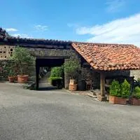La Casa de las Chimeneas, khách sạn ở Tudes