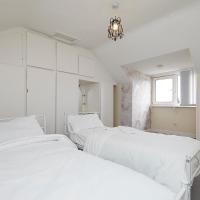 Comfortable 4-Bed House in Hucknall Nottingham