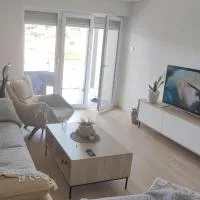 Cozy apartment with mountain view โรงแรมในMakedonska Kamenica