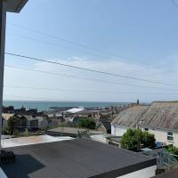 Stunning 2 bed apartment with sea views, Penzance