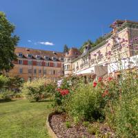 Le Grand Hôtel, The Originals Relais: Évaux-les-Bains şehrinde bir otel