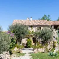 La Ferme du petit Ségriès Bed and Breakfast, хотел в Мустие Сен Мари