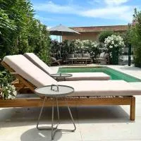 Maison avec piscine et amarrage, hotel v mestu Grimaud