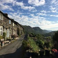 Bramble Cottage with lake views, Coniston