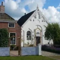 Kerkje De Kleine Antonius, hotell i Zeerijp