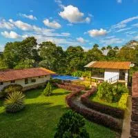 Hotel Campestre Nogal de Cafetal, hotel Quimbayában