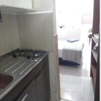 Cuarto privado con entrada independiente cerca al Poblado, hotel in zona Aeroporto Olaya Herrera - EOH, Medellín