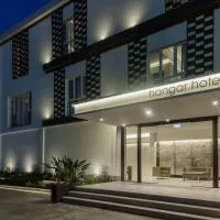 Hangar Hotel, хотел в Teverola