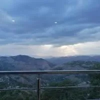 Navid's Holiday Resort and Hotel, Murree, hotel v destinácii Ghora Gali