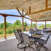 New Albin Vacation Rental with Fire Pit and Views!, hotel i nærheden af Chuathbaluk Airport - CHU, New Albin