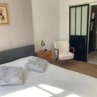 Maison K، فندق في أو